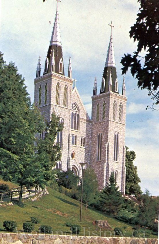image Church Martyrs Shrine Midland Ontario--362.jpg