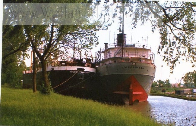 image Ship Hudson Transport T W Robinson 1987-908.jpg